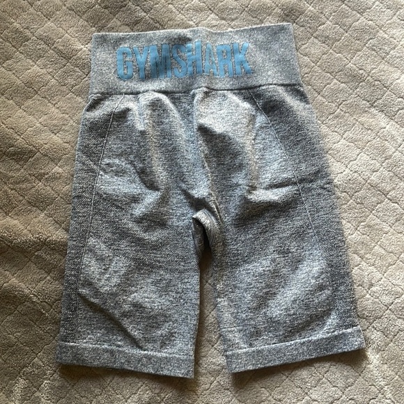 🦋GYMSHARK🦋 biker shorts - Picture 1 of 3